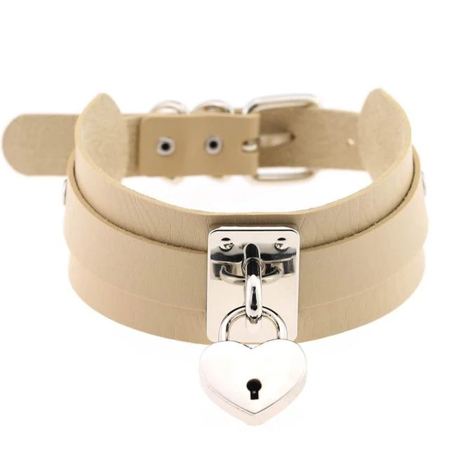Sissy Heart Choker - Image 15
