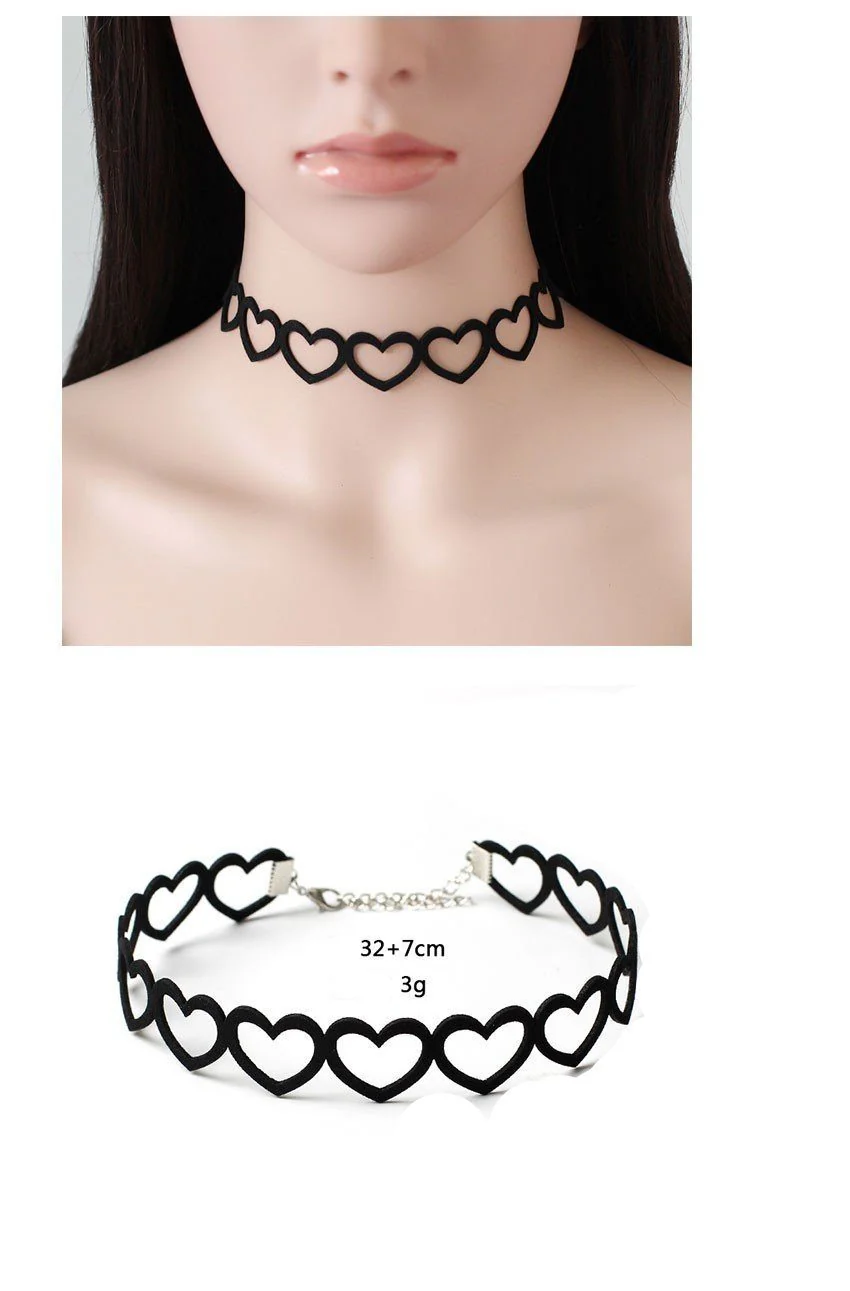 Velvet Heart Choker - Image 4